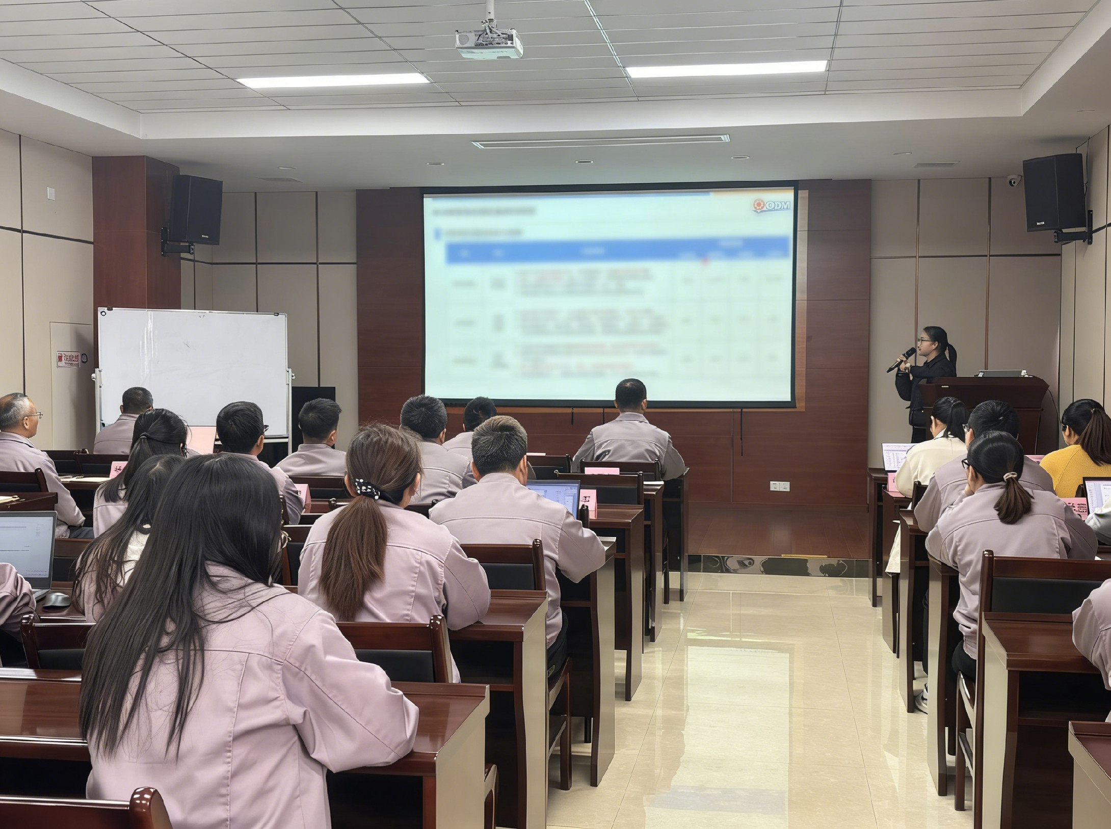 调整图片色调 (2)(1).jpg